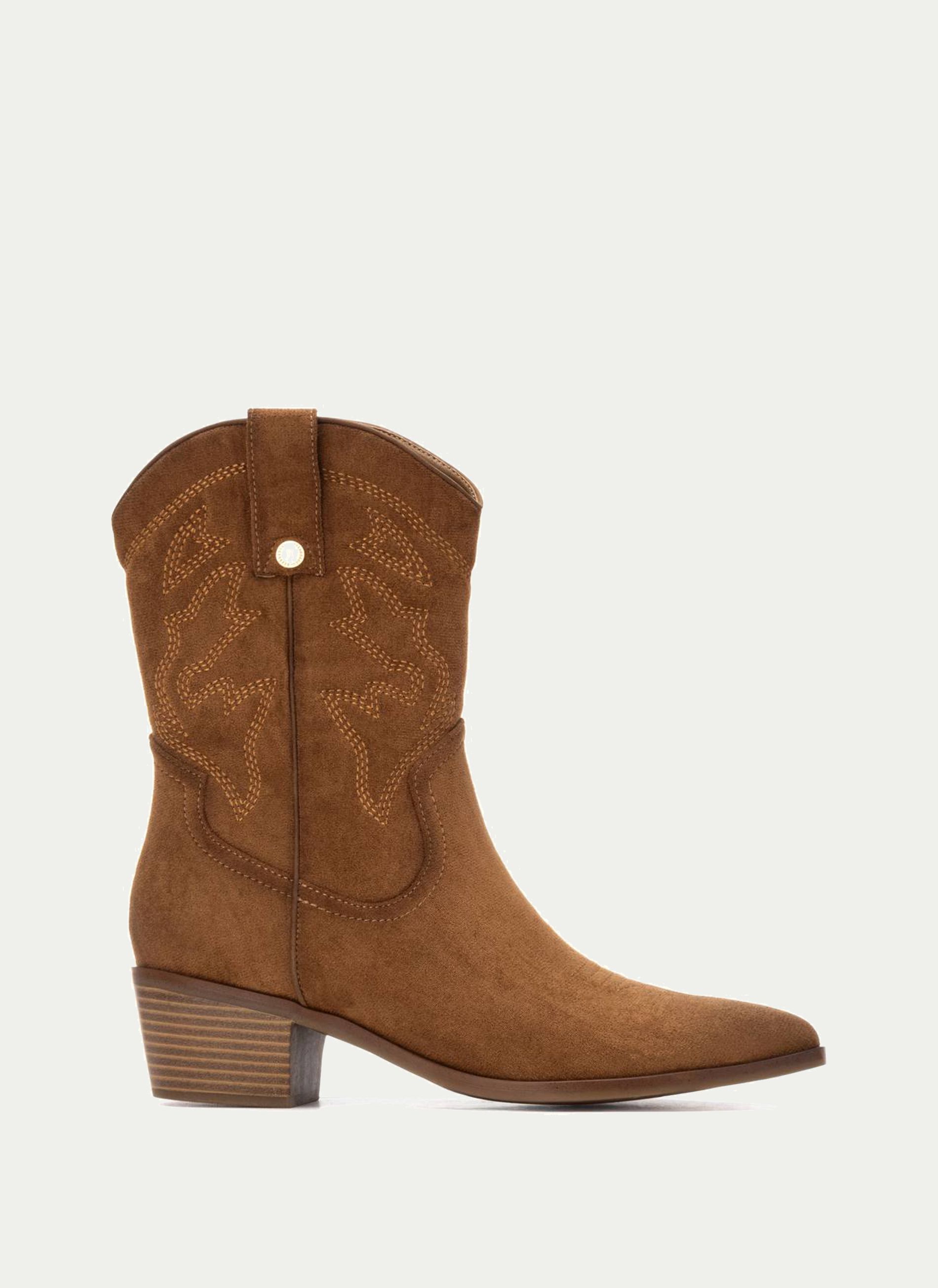 Xti ® Botin Tejano Antelina Tacon Medio Winter 2026