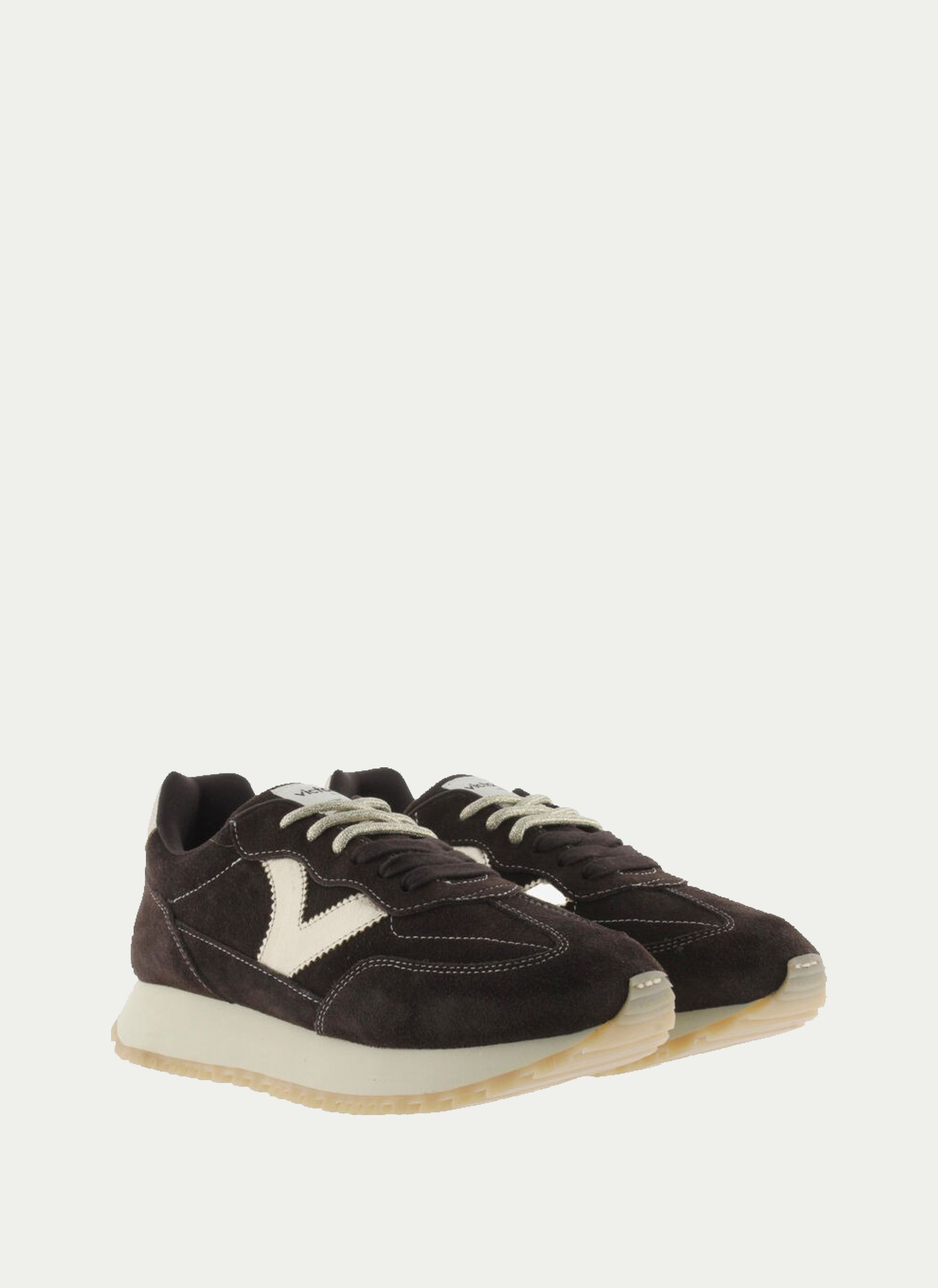 victoria ® VIENTO. Deportivo en Serraje