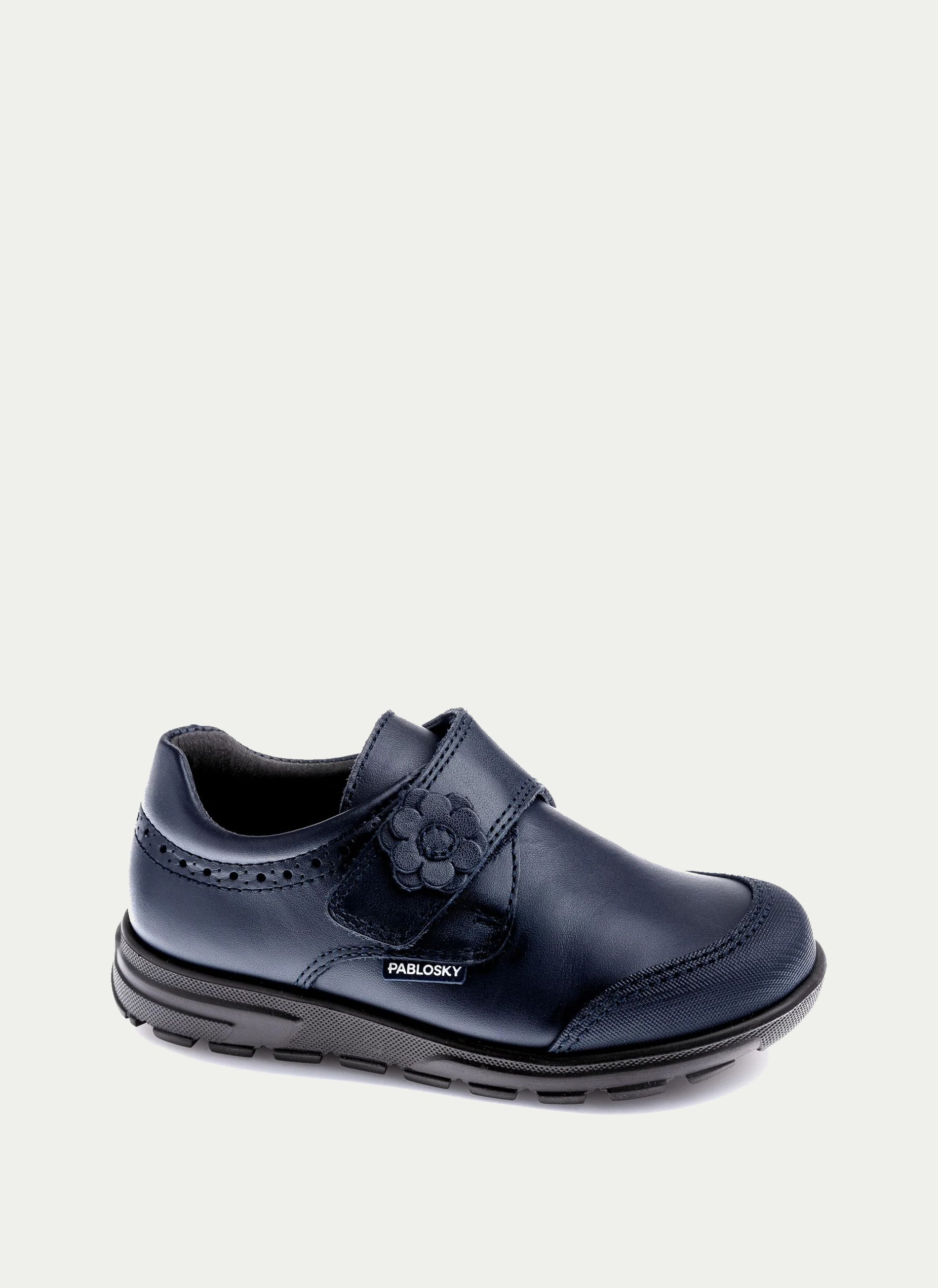 PABLOSKY ® Zapato Junior Colegial Flor Picados Santos