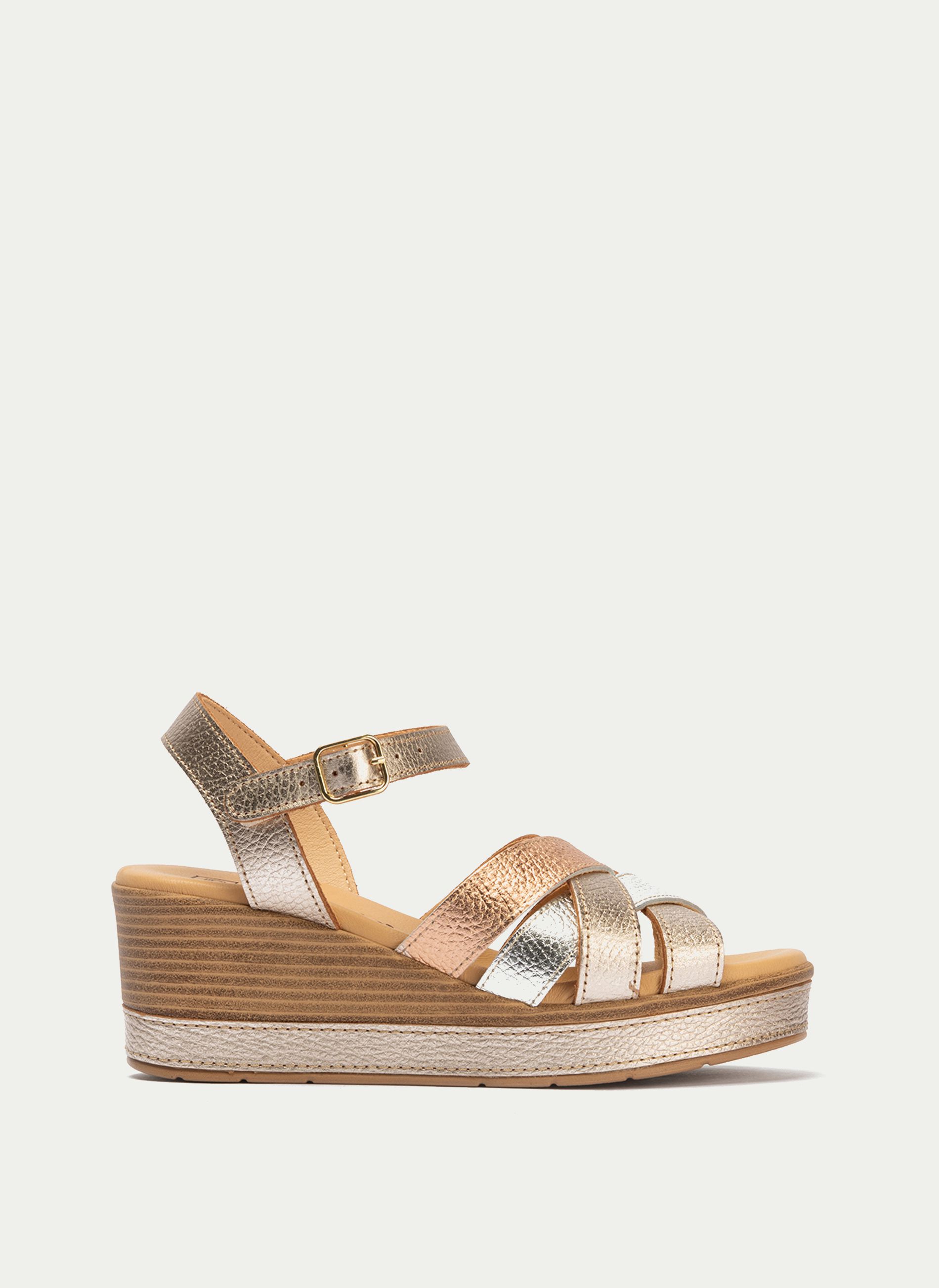 PITILLOS ® Sandalia  Cruzada Metalizada con bandoleta cuña tapas