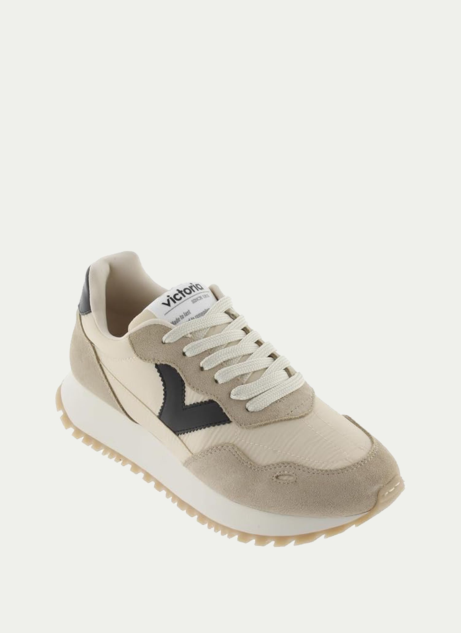 victoria ® VIENTO. Deportivo Nylon y Serraje